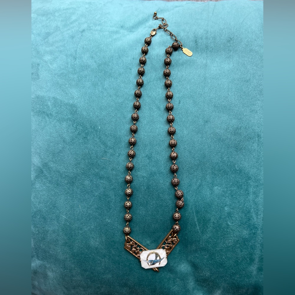 Grandmothers buttons necklace